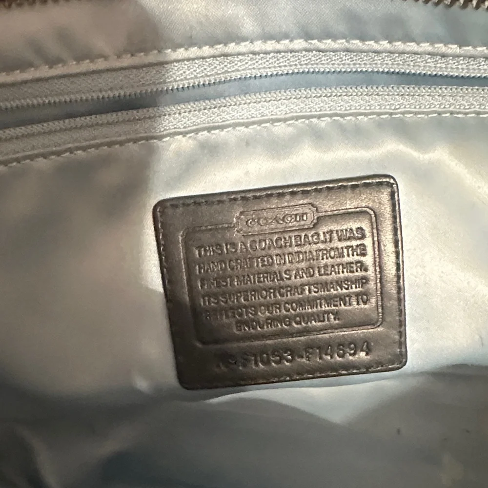 Coach Black and Cream Signature Tote and Wallet Set - Picture 3 of 16